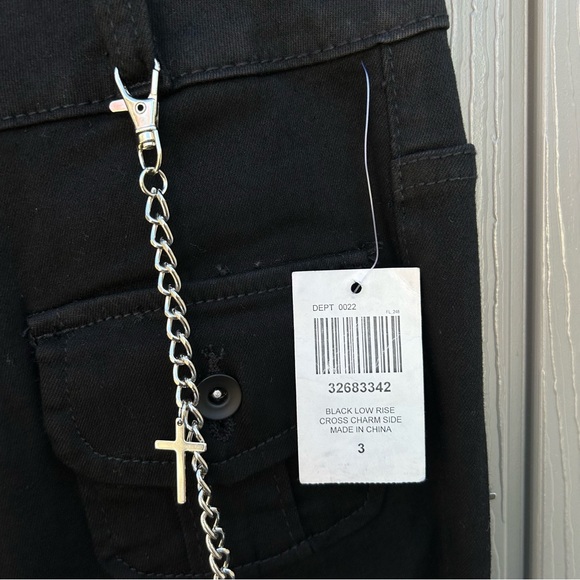 Hot Topic Black Cross Patch Side Chain Flare Pants Sz 3 Low Rise Gothic Stretch - Picture 5 of 16